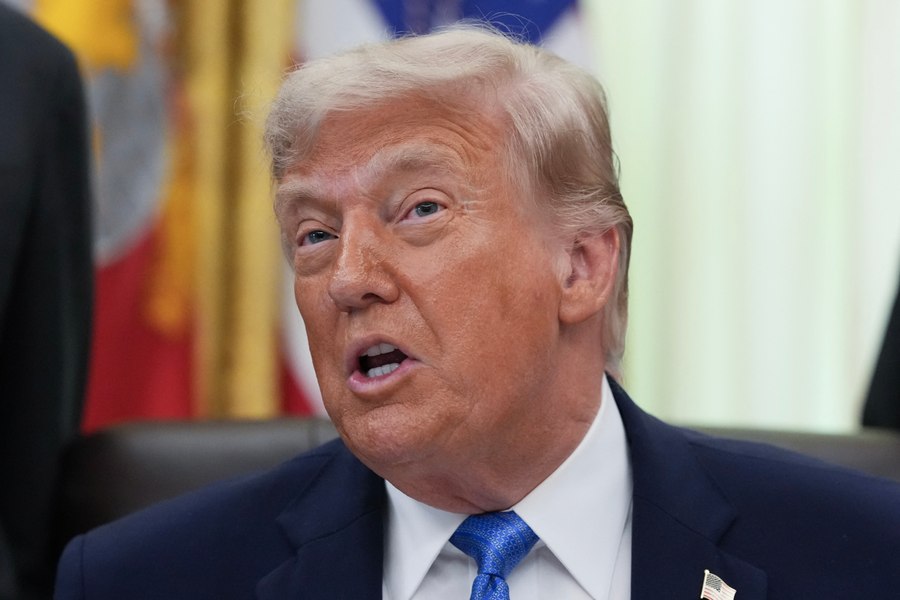 SUA intră în era cuantică. Trump vrea să aibă super-computerul care poate sparge codurile lumii până în 2028
