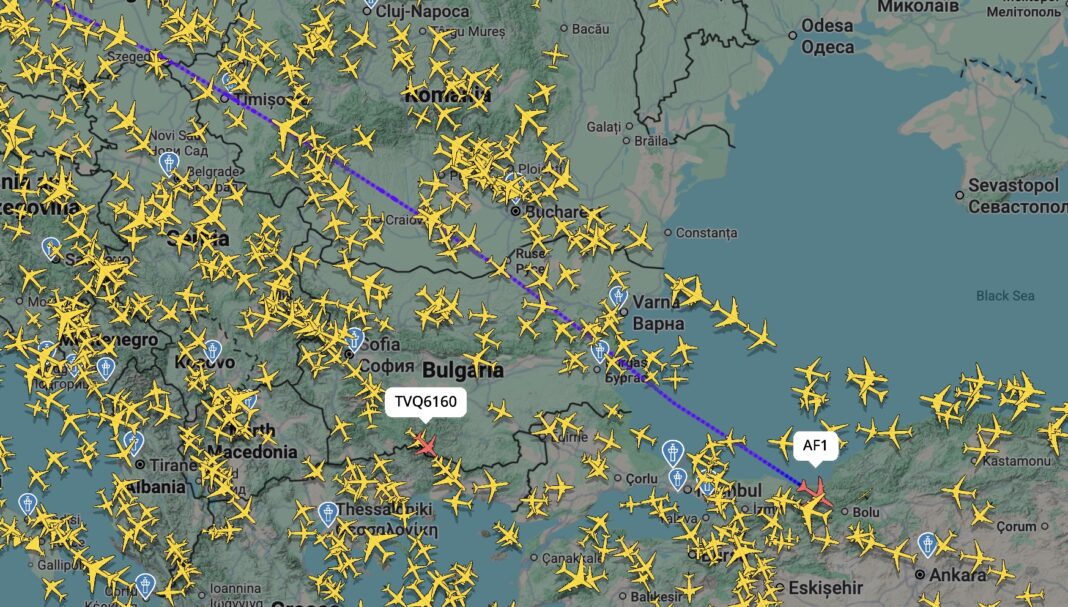 Air Force One deasupra României: Donald Trump zboară spre Ankara / Ironia BoardingPass la adresa Olguței Vasilescu: „A ales să zboare peste Slatina, în detrimentul Craiovei”