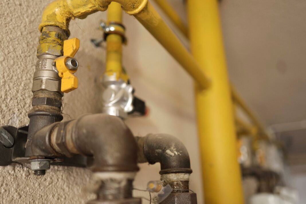 Alimentarea cu gaze, oprită pentru 155 de apartamente din Sectorul 6, după o defecțiune la instalația comună