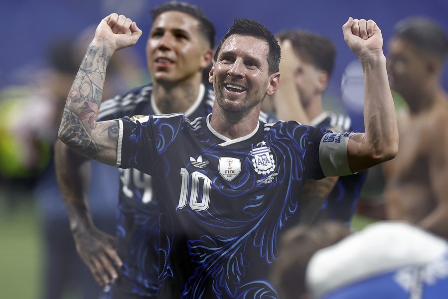Argentina a reușit o nouă remontada, Messi a dat două pase de gol