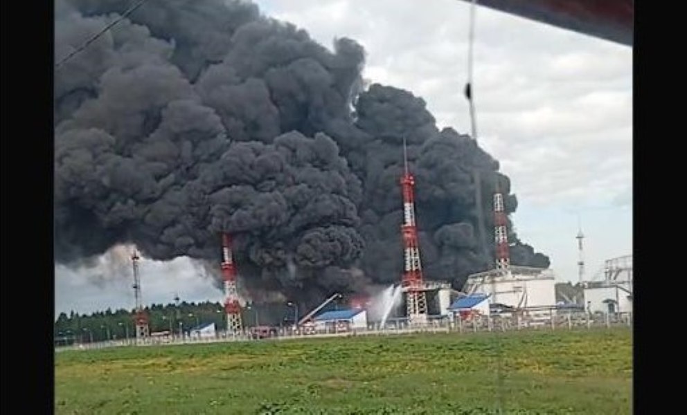 De la rafinării în flăcări la blocada maritimă. Noua strategie de presiune asupra Rusiei