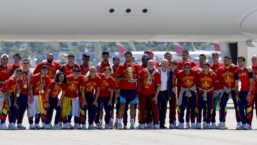 Eroii Spaniei au revenit acasă cu trofeul Cupei Mondiale. Sărbătoare uriașă la Madrid