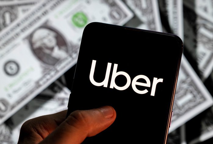 FT: Uber îşi amână extinderea serviciilor de livrare a mâncării. România, afectată de decizie
