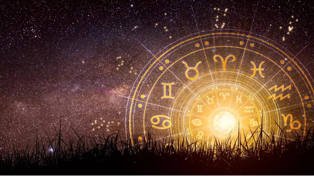 Horoscop vineri, 3 iulie. Berbecii redeschid o ușă din trecut, iar Leii pot obține mai mulți bani