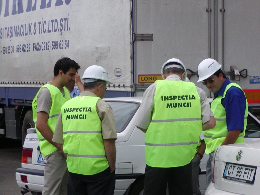 Inspecția Muncii a verificat firme din ridesharing, curierat și comerț online. Amenzi de peste 23 de milioane de lei