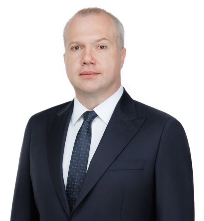 Ionuț Pucheanu: PSD vrea în continuare „căsătoria”, dar cu o altă „mireasă”. Critici la adresa lui Ilie Bolojan și rezerve privind desemnarea lui Adrian Veștea
