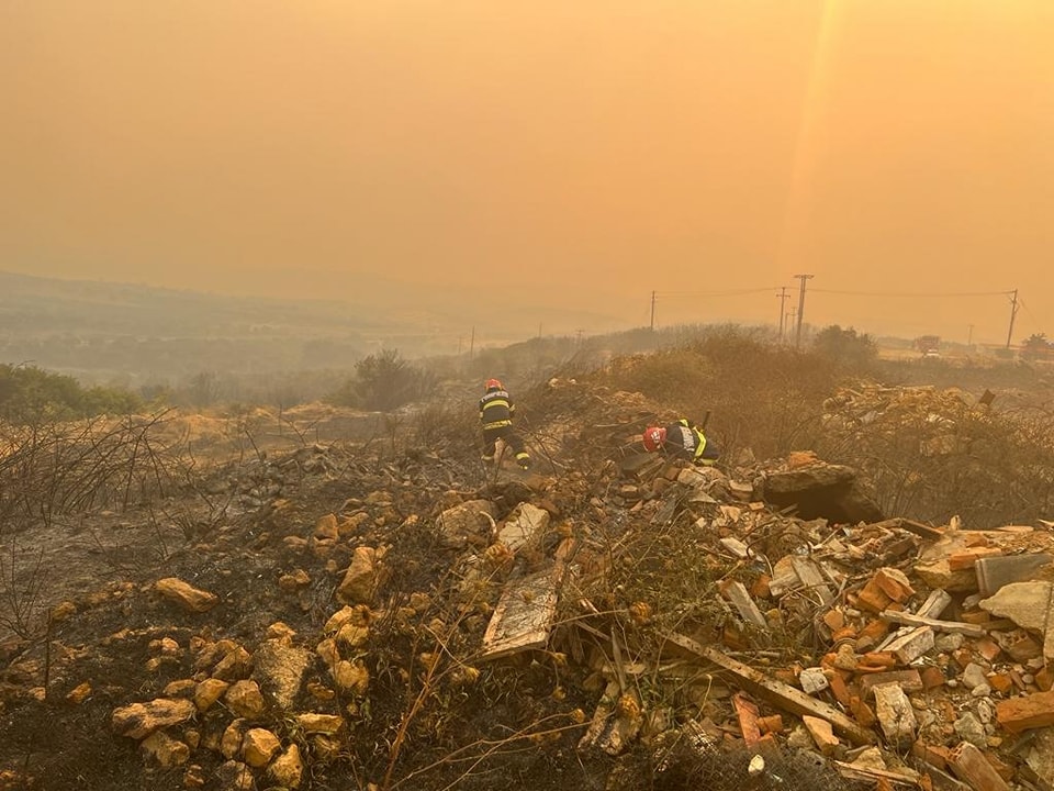 MAE: Atenţionare de călătorie Grecia / Risc ridicat de incendii în mai multe regiuni / Insulele Creta și Chios sunt vizate