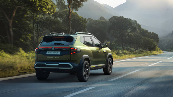NEWS.ro: APIA: Înmatriculările de autoturisme noi, în creştere cu 53%, în iunie, faţă de anul trecut, cu un avans de 352% la autoturismele pur electrice. Majorare de 0,3%, la şase luni