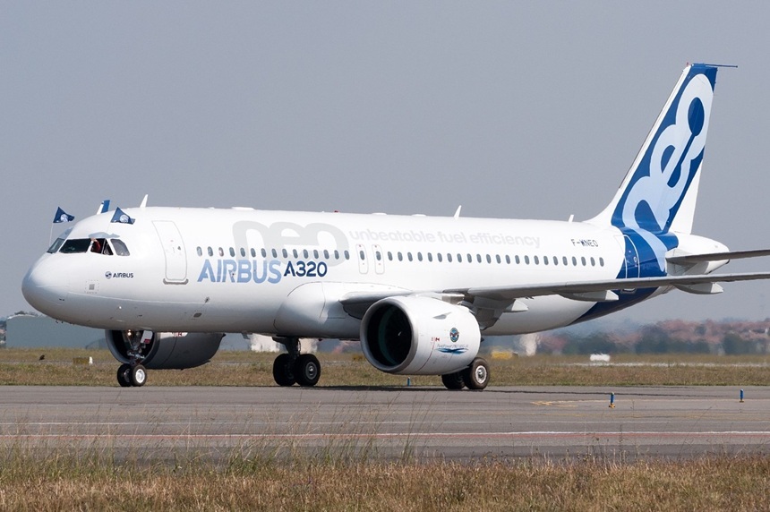 NEWS.ro: Boeing şi Airbus obţin comenzi importante la deschiderea Salonului Aeronautic, în timp ce apărarea antiaeriană domină evenimentul