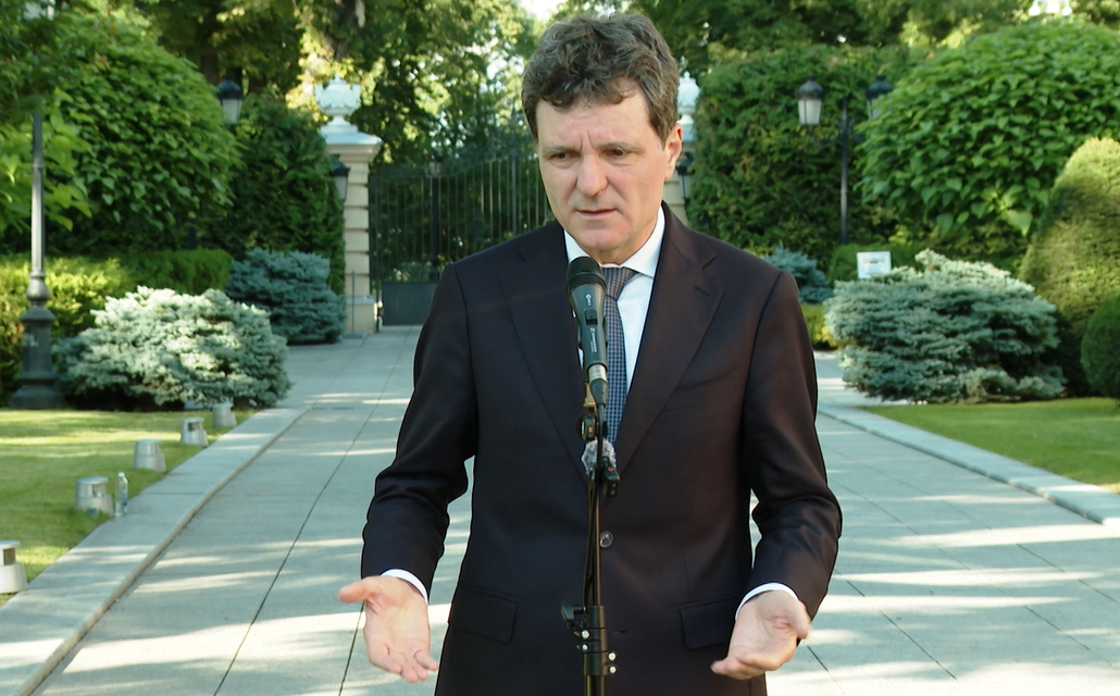 NEWS.ro: Nicuşor Dan, despre măsurile de securitate din Ucraina, când a mers la Kiev: Eu cred că SPP este profesionist. Am avut o vestă de protecţie în plus şi o cască în plus