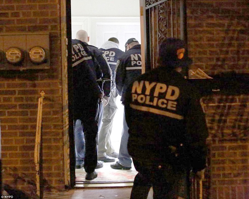 NEWS.ro: UPDATE - Opt persoane, între care patru copii, cel mai mic în vârstă de 6 ani, au fost împuşcate în Coney Island, anunţă Poliţia din New York / Care este starea victimelor
