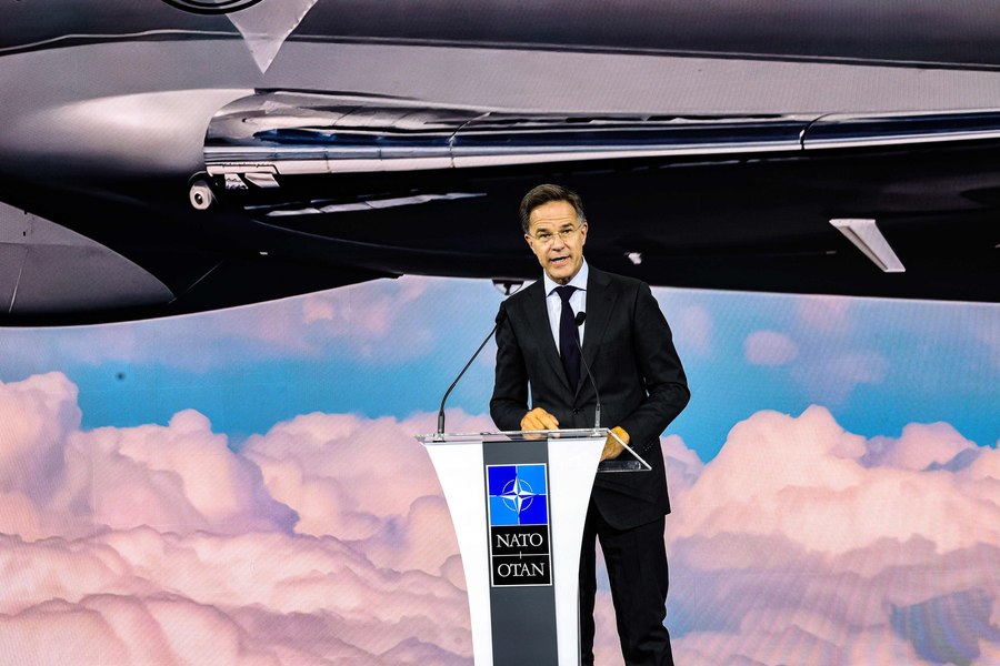 „Nu vă puneți cu noi!” spune Secretarul general al NATO. Altfel...?