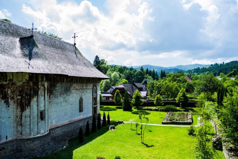 Obiective turistice în Gura Humorului: 7 recomandări pentru un weekend reușit