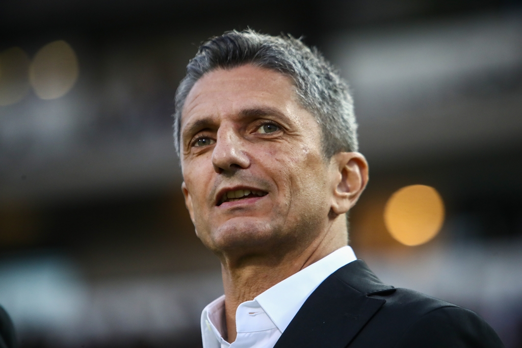 Răzvan Lucescu și-a ales noul club: Tehnicianul român a ajuns la o înțelegere cu campioana Qatarului