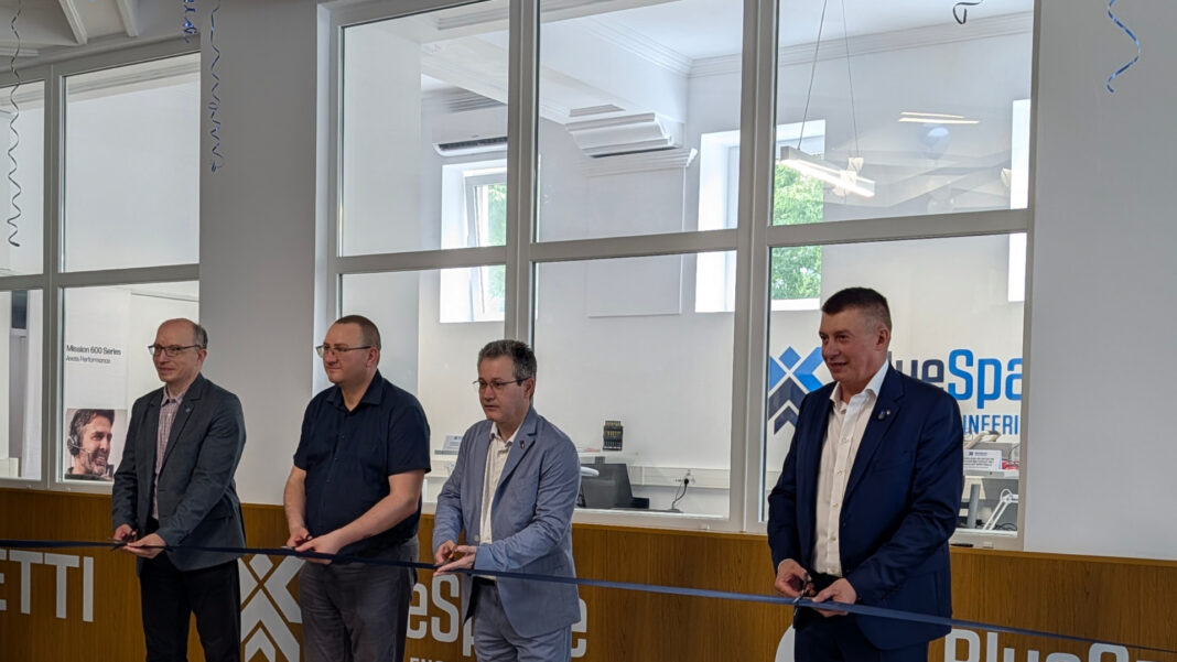 Rectorul Politehnicii București, la deschiderea unui nou laborator: „Ne așteptăm, nu peste mult timp, să vindem drone” / Este vorba despre vehicule fără pilot dual-use în scop militar sau civil