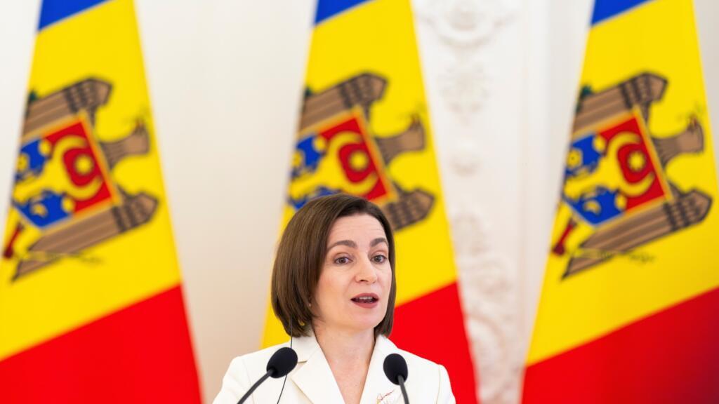 RFI: Furtună politică la Chișinău: Maia Sandu cere corectarea „greșelilor sistemice” în angajările la stat și sancționarea abuzurilor
