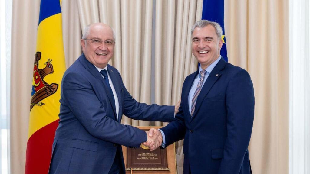 RFI: R.Moldova: un nou premier interimar și așteptarea consultărilor pentru un candidat la șefia Guvernului