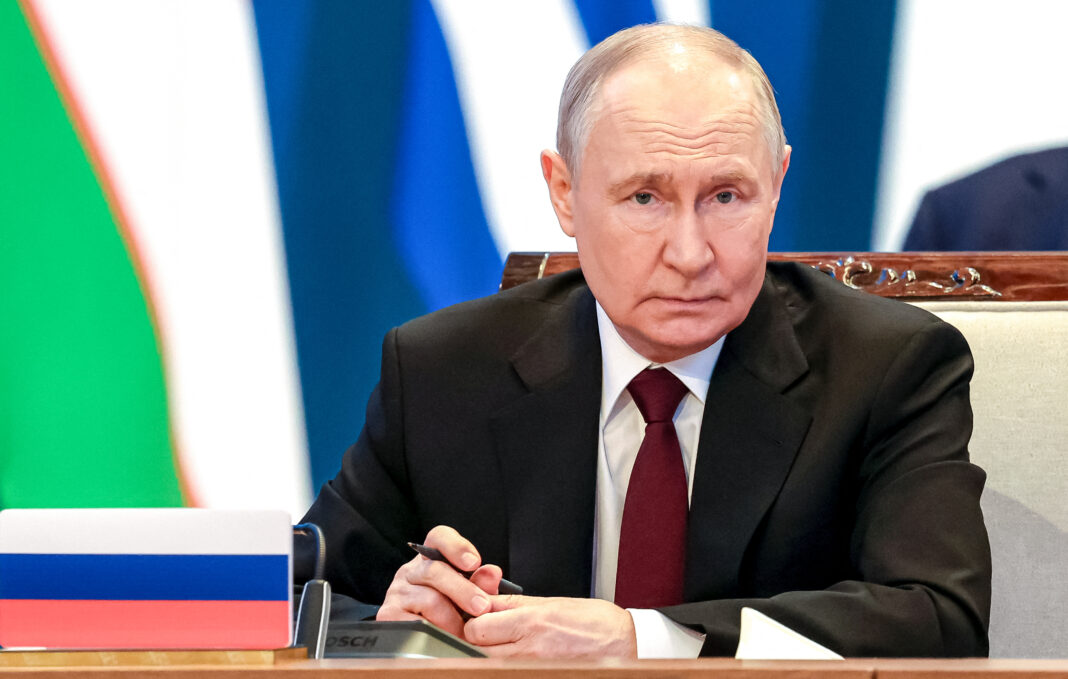 Rusia pregătește o lege care ar restricționa accesul opozanților aflați în exil la servicii bancare și consulare