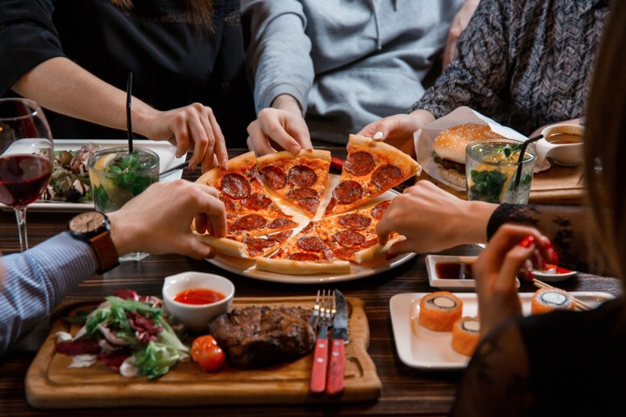 Soluțiile la care apelează restaurantele pentru supraviețuire: program cu siestă, zile de pauză și reduceri de personal