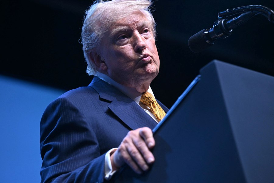 Trump suspendă pentru a doua zi atacurile asupra Iranului. Casa Albă: diplomația primește „mai mult spațiu”
