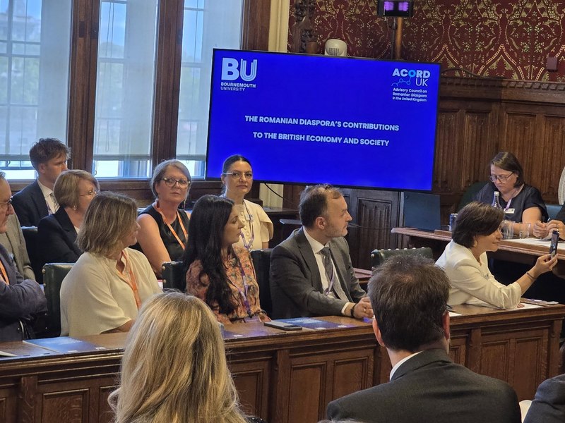Un raport răstoarnă stereotipurile despre românii din Marea Britanie: contribuția lor este uriașă