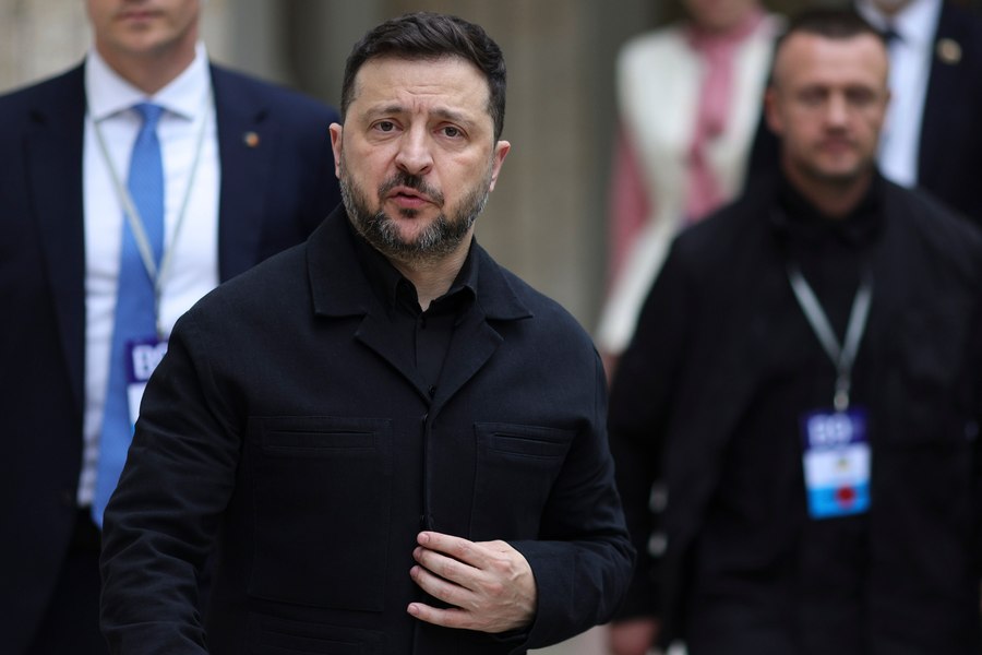 Zelenski cere NATO noi sisteme Patriot după atacul devastator asupra Kievului: „SUA și Europa au suficiente resurse”