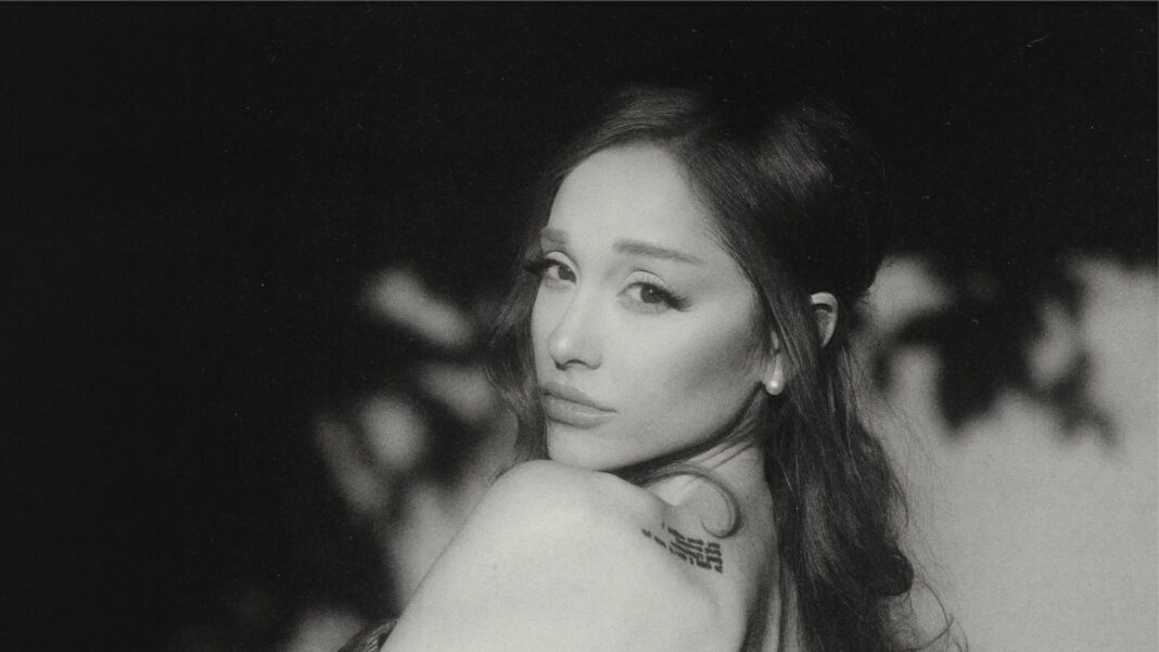 Ariana Grande se retrage temporar din lumina reflectoarelor. Renunță la un rol important în teatrul londonez