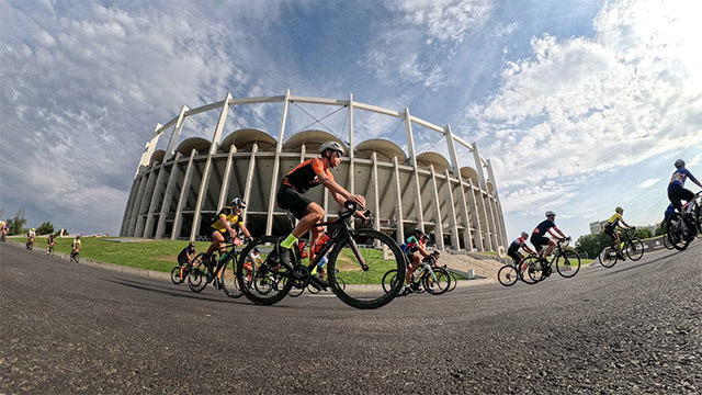 Business sportiv. Circa 2.000 de ciclişti din 17 ţări vor lua startul L’Étape România by Tour de France, competiţia de ciclism care va avea loc în centrul Bucureştiului