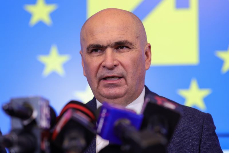 NEWS.ro: Cazul Pahonţu. Premierul Ilie Bolojan susţine limitarea mandatelor şefilor serviciilor: Fiecare om răspunde pentru ceea ce face