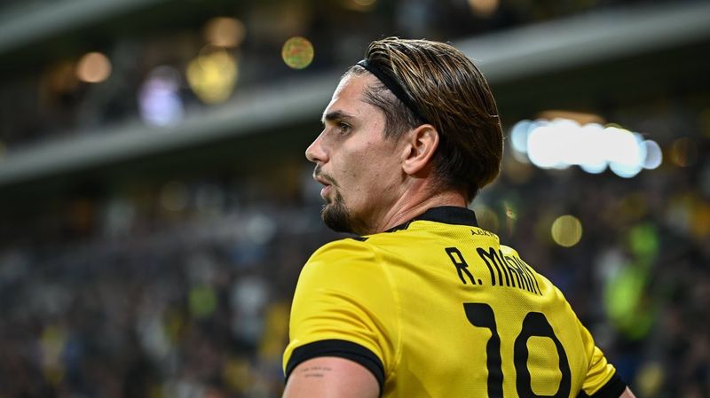 NEWS.ro: Liga Campionilor: Răzvan Marin a marcat şi AEK Atena merge în grupă, după 4-0 cu Levski Sofia
