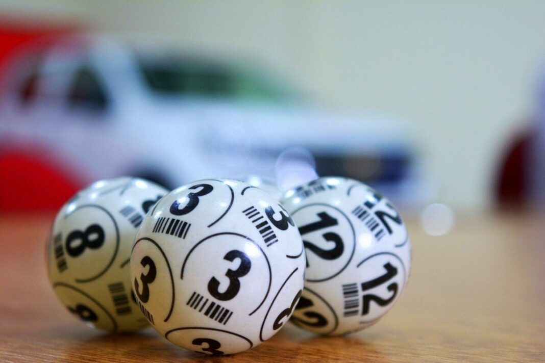 Noi detalii despre femeia care a câștigat 10 milioane de euro la Loto: „Zicea că n-are noroc” / Reluase obiceiul de a pune bilete numai o lună / Imediat după verificarea biletului i s-a făcut rău