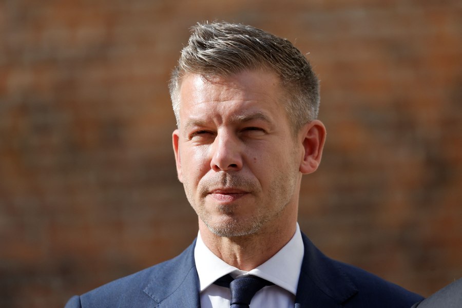 Péter Magyar ironizează România după revenirea centralei de la Paks: „Stă de două săptămâni”