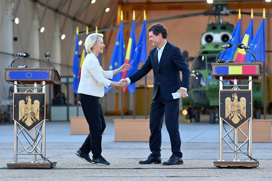 „Război” în inima UE pe bani. De ce riscă România să iasă pierzătoare din confruntarea Comisiei Europene cu Germania