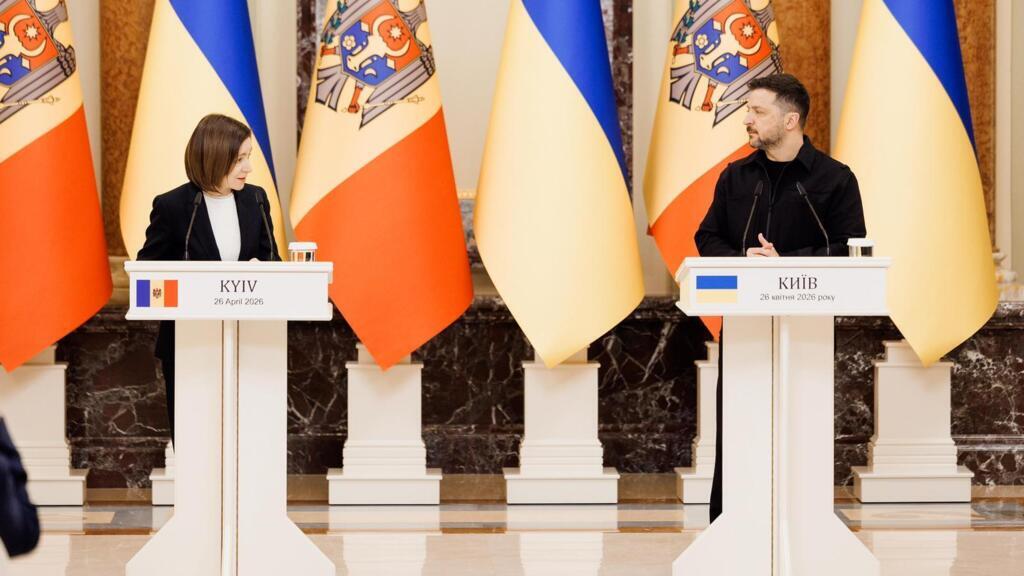 RFI: Maia Sandu, la Kiev, la 35 de ani de la proclamarea independenței Ucrainei. Volodimir Zelenski, decorat cu Ordinul Republicii