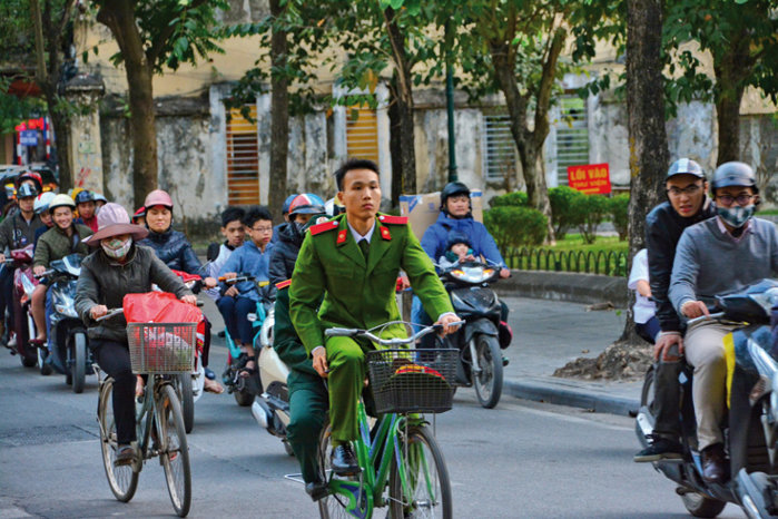 Vietnamul comunist a întrecut China şi a devenit ţara care are cel mai mare surplus comercial cu SUA