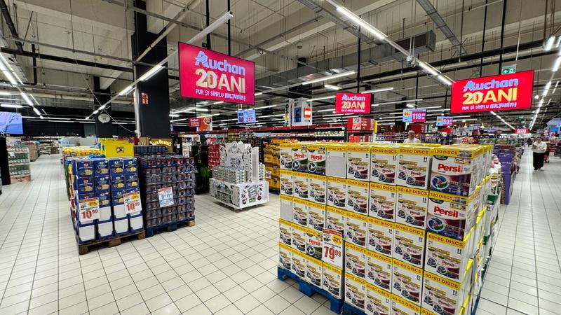 NEWS.ro: 20 de ani de Auchan în România: o aniversare cu mii de oferte, beneficii pentru clienţi şi proiecte de solidaritate