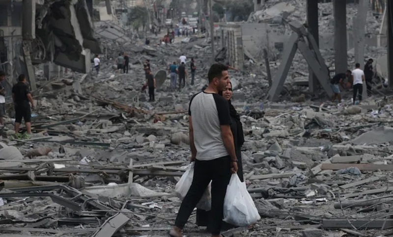 NEWS.ro: Cel puţin cinci morţi şi 13 răniţi în nord-vestul oraşului Gaza, într-un atac aerian israelian care ţintit un vihicul, anunţă Spitalul Al-Shifa
