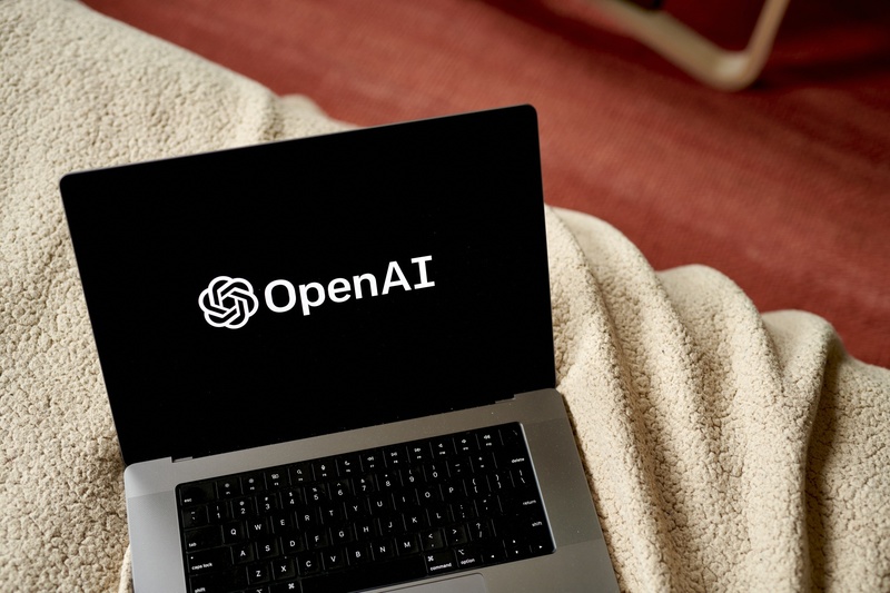NEWS.ro: OpenAI lansează modelul GPT-6.1 Sol