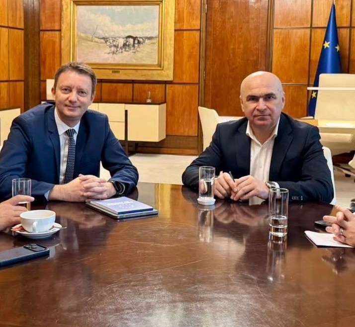 NEWS.ro: Şedinţa de învestire a Guvernului Mureşan - Bolojan: Guvernul Mureşan e o ieşire corectă din criză pentru că vine cu soluţii reale la problemele ţării / Dacă respingeţi acest program şi alegeţi din nou criza, cum puteţi susţine că vă interesează ţara