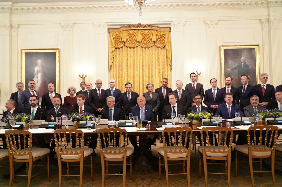 Trei concluzii după întâlnirea organizată de Trump cu șefii marilor companii de tehnologie