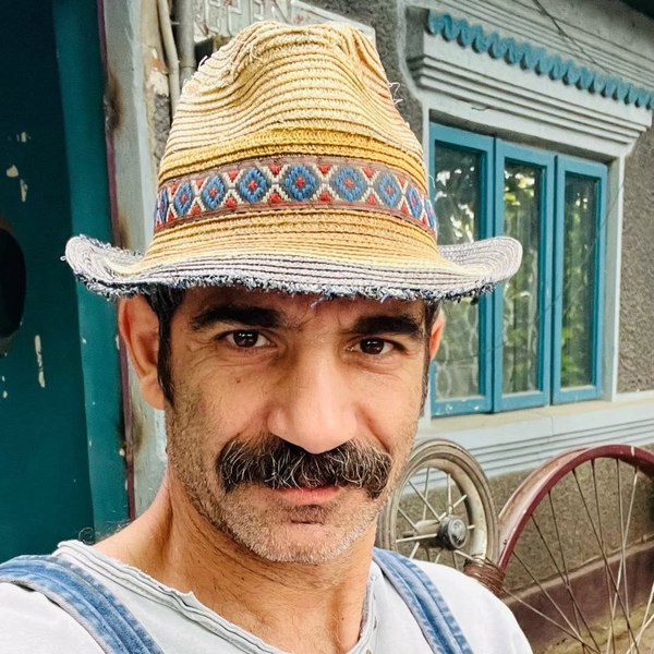Actorul Toma Cuzin, reținut inițial, a fost plasat sub control judiciar după accidentul produs în timp ce conducea fără permis și sub influența drogurilor