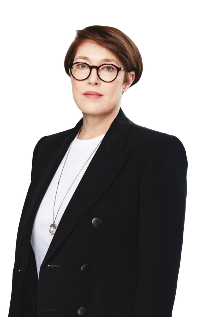 Alina Timofti, Partener, NNDKP: Toţi reprezentanţii mediului de afaceri cu care ne întâlnim s-ar fi aşteptat la o modificare a modelului economic istoric bazat pe consum. Creşterea bazată pe consum şi-a atins limitele. Trebuie să trecem la un model baza pe investiţii.