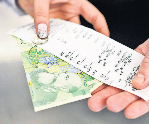 Asociaţia patronală IMM România solicită Parlamentului amânarea cu un an a amenzilor pentru antreprenorii care nu pun codul QR pe bonul fiscal. „Un nou exemplu de reglementare făcută fără o consultare reală a mediului de afaceri”