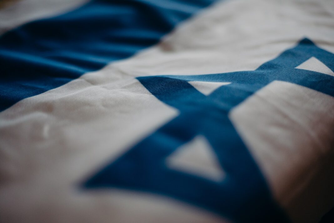 Atac terorist la Ambasada Israelului din Belgrad / Ministrul sârb de Interne: Un minor care a strigat ”Allahu Akbar” a atacat cu două cuțite un paznic care l-a împușcat mortal