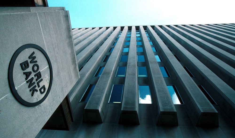 Banca Mondială: Economia României va scădea în 2026. Inflația și reducerea consumului pun presiune pe populație