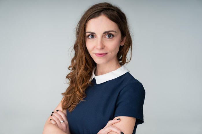 Candidaţii resimt tot mai puternic competiţia pentru joburi. eJobs: 77% aplică la mai multe poziţii, iar 35% ar fi dispuşi să îşi schimbe domeniul de activitate
