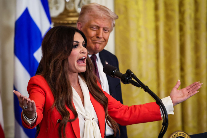 Casa Albă îi cere demisia ambasadoarei SUA în Grecia. Kimberly Guilfoyle, fosta logodnică a lui Donald Trump Jr., este vizată de relatări privind promovarea unui grup energetic grec şi o factură de 100.000 de dolari