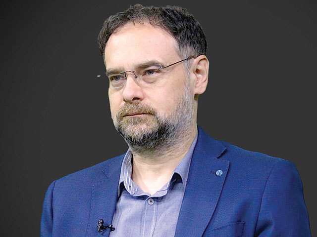 CFA România: Încrederea în economie a crescut în septembrie, dar rămâne sub pragul neutru. Analiştii estimează o creştere economică de 0,1% şi un deficit de 5,5% din PIB în 2026, un curs de 5,39 lei/euro şi inflaţie de 5,77% peste 12 luni