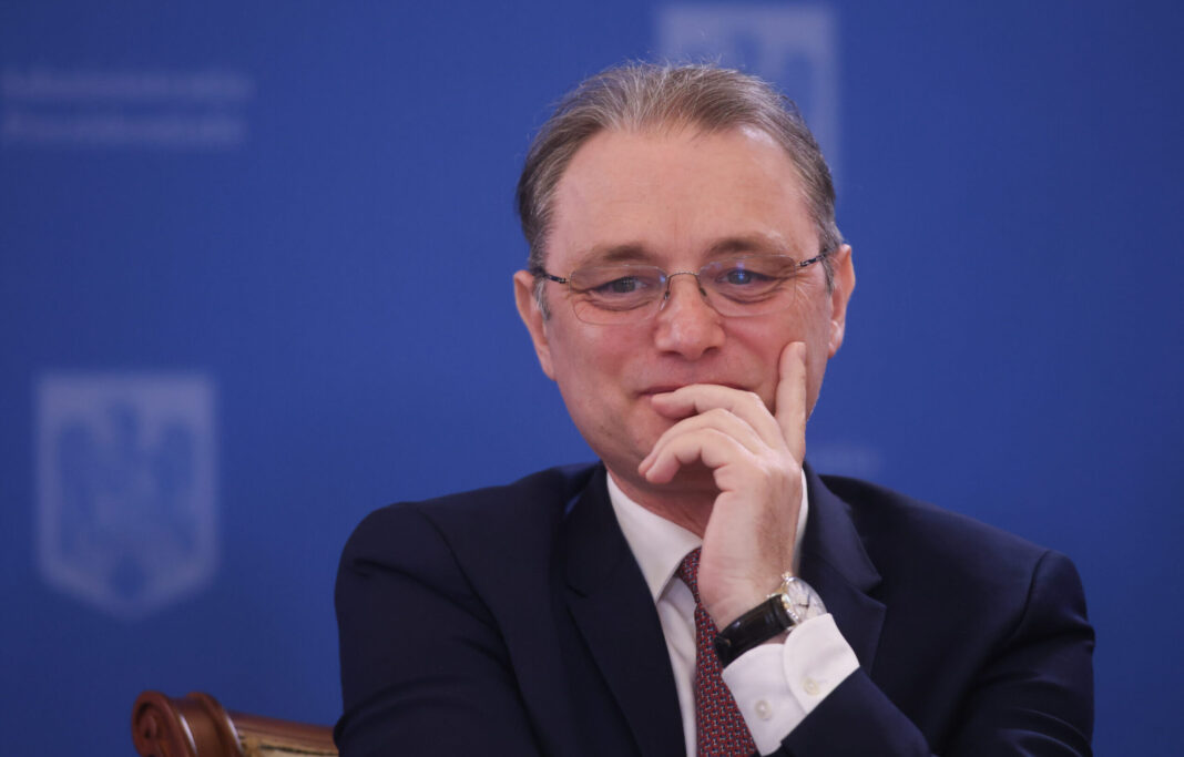Cine e Luca Niculescu, diplomatul pe care Nicușor Dan l-a desemnat pentru funcția de premier: fost ziarist, șeful dosarului OECD, fără afiliere politică