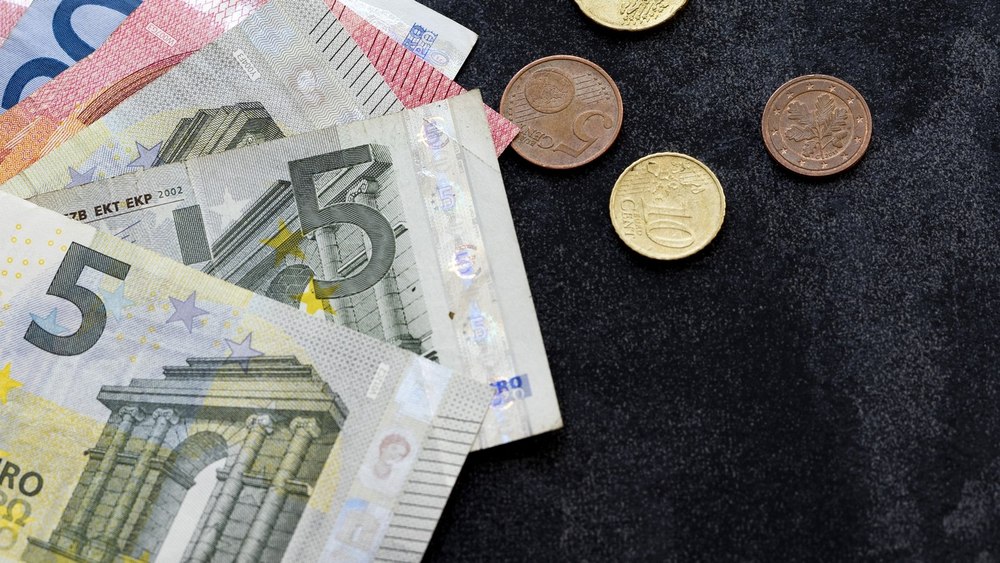 Curs BNR, 30 octombrie 2026. Euro și dolarul s-au depreciat